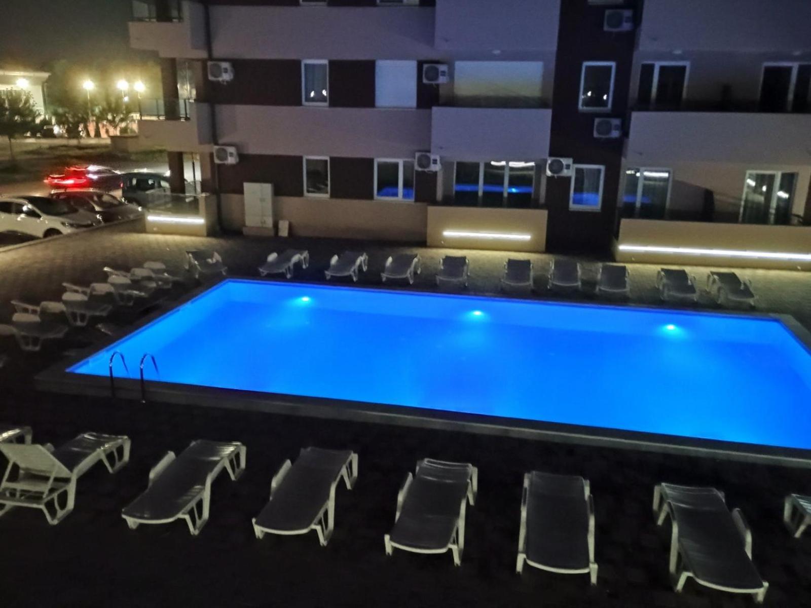 Apartment With Pool Veliko Gradište Eksteriør bilde
